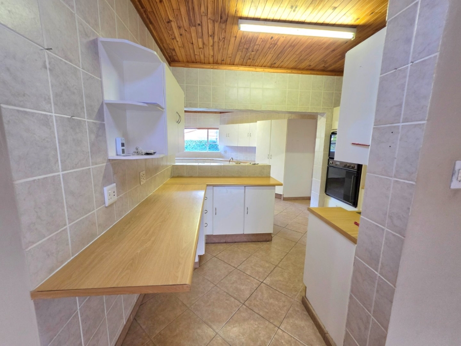 5 Bedroom Property for Sale in Panorama Free State